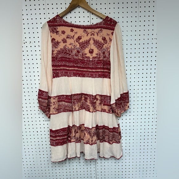 Free People - Picture 4 of 7